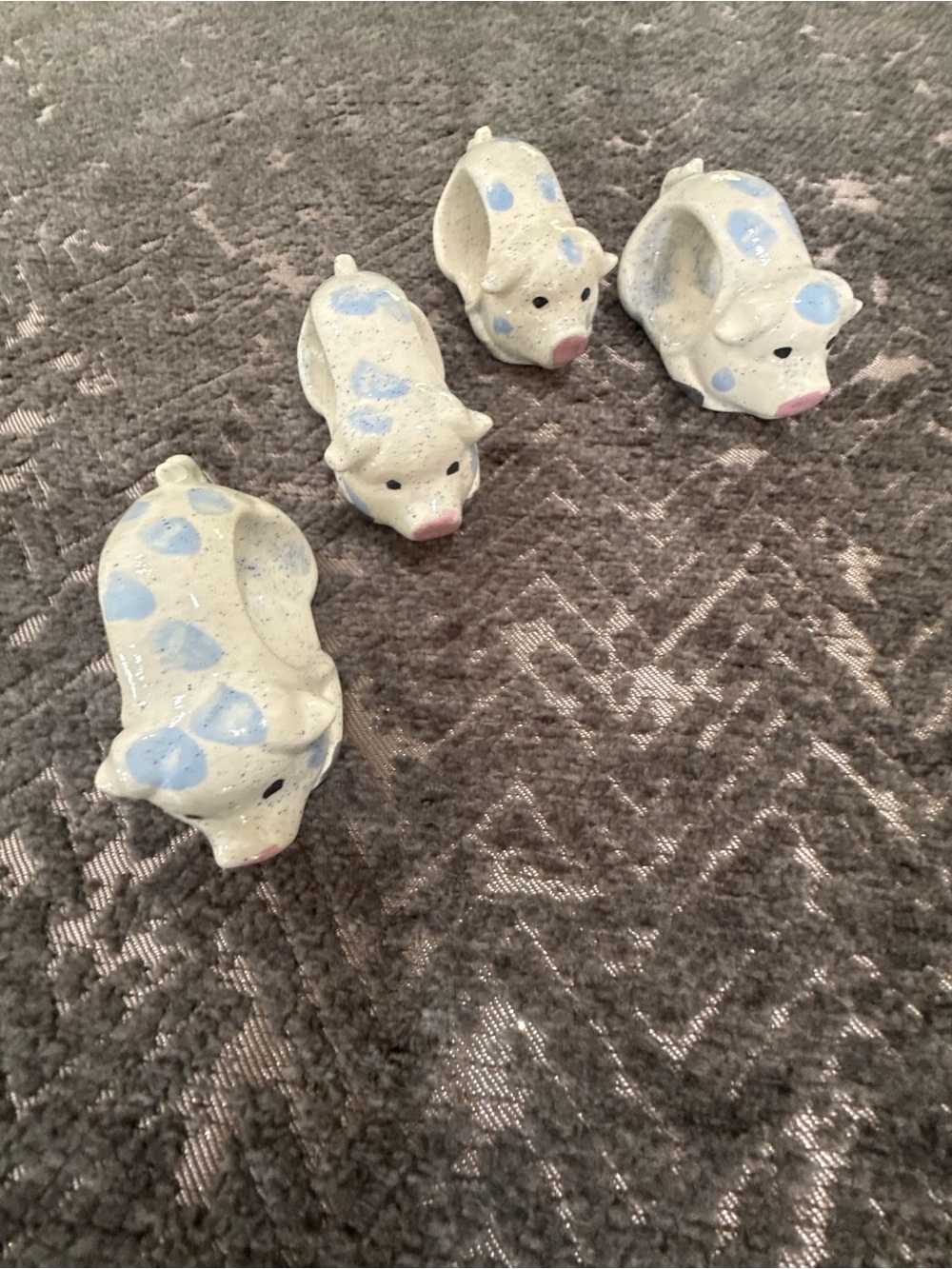 Set of 4 Ceramic Pig Napkin Rings Blue White Speckled Farmhouse